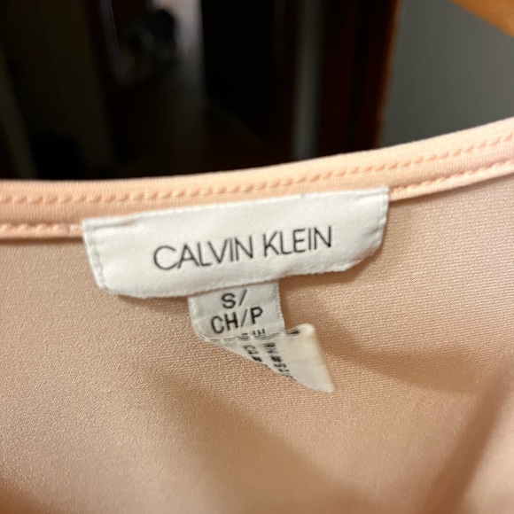 Calvin Klein - Picture 2 of 3